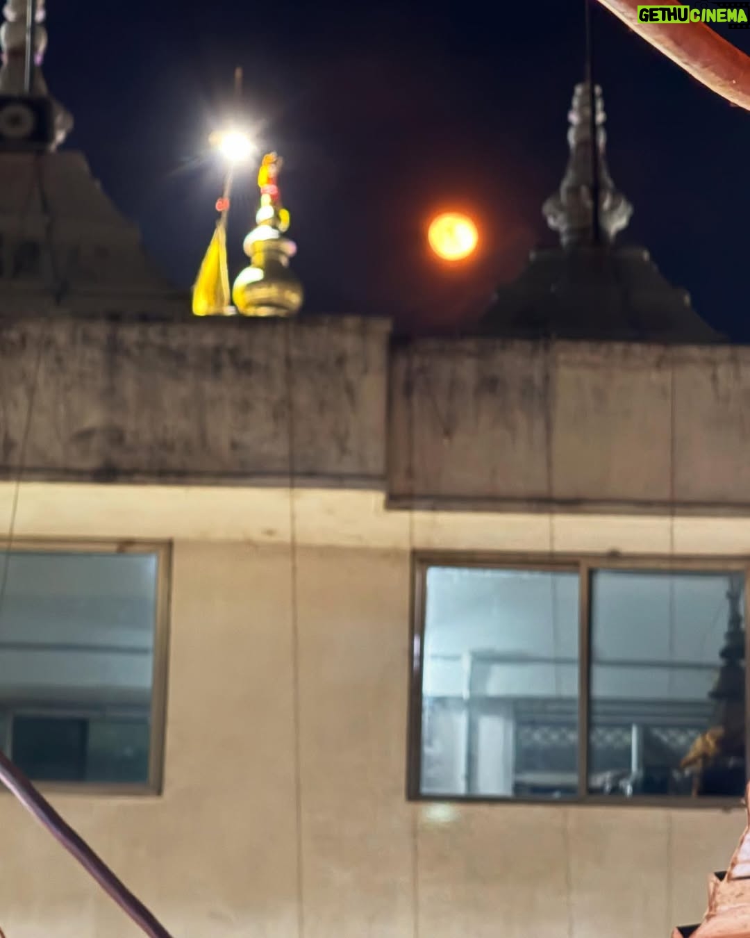 Sneha Paul - 37.5K Likes - Bholenath Baba Baidyanath dham; Deoghar me mahadev ke chanon me main apne mathathaka 🙏🏼 aur maa,baba kei sath.🙏🏼
Bohat Jald sabhi 12 jyotirling ke darshan aur abhishek ka saubhagya mile, bas yahi dil hai.🙏🏼
Har har Bhole 🔱📿
#bababaidyanathdham #harharbhola #harharmahadev #bholenath #mahadev #jyotirling