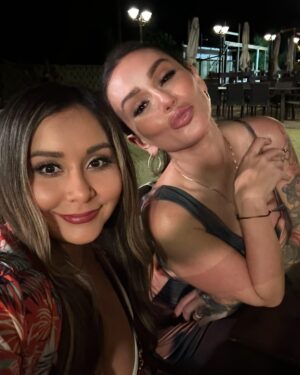 Snooki Instagram - Happy birthday to boooo bestie @jwoww 🍸 You are 40 & fierce!!! We’ve had so many memories together from going on this wild Jersey Shore ride to being pregnant together , becoming moms & killing it at boss bishes. I am so proud of you & so honored to call you my best friend. LOVE YEWWW grandma! Kill it on set of @nannycamthemovie 🥂