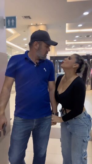 Sofia Caiche Instagram - 😁 ¡Así como cuando tu pareja resuelve y MC IMPORTACIONES también!✅

Sé como YO y equipa todo tu hogar con electrodomésticos aprovechando nuestras promos octubrinas🌟 
Aprésurate que ya quedan pocos días para que se acabe🥳 

Encuéntranos en #Guayaquil 

📌 Galería Tryp junto al Mall del Sol - local 4 y 5 
📌 Ciudadela Atarazana Coop. Aguirre Abad Mz. 119 Sl. 55