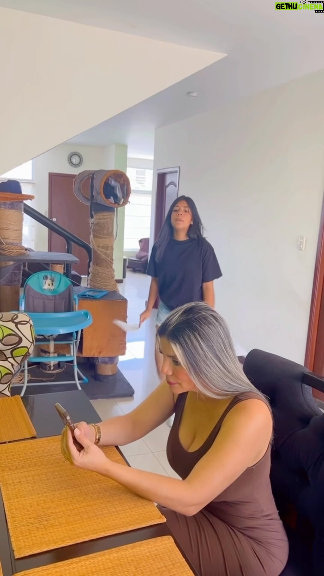 Sofia Caiche - 16K Likes - Papitos pilas con @importadora_santacruz cotiza y compra los Ćŗtiles escolares al š² 0997987240
š Pio MontĆŗfar 102 y Aguirre
Importadora Santacruz tu socio comercial y AlmacĆ©n de CONFIANZA ā¤ļø