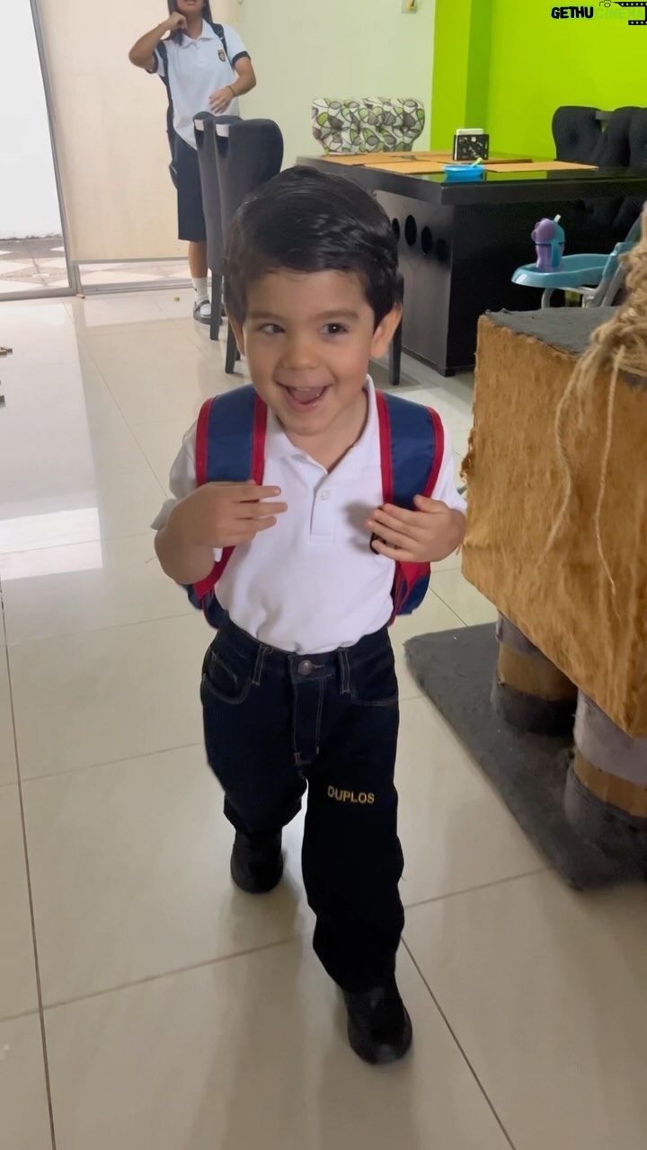 Sofia Caiche - 46.8K Likes - Soy una mamĆ” chocha šā¤ļø, mi puchu #BabySavash hoy entro a la escuelita #PreKinder junto a su ƱaƱita @renatacaiche los amo tanto š„°š„¹š