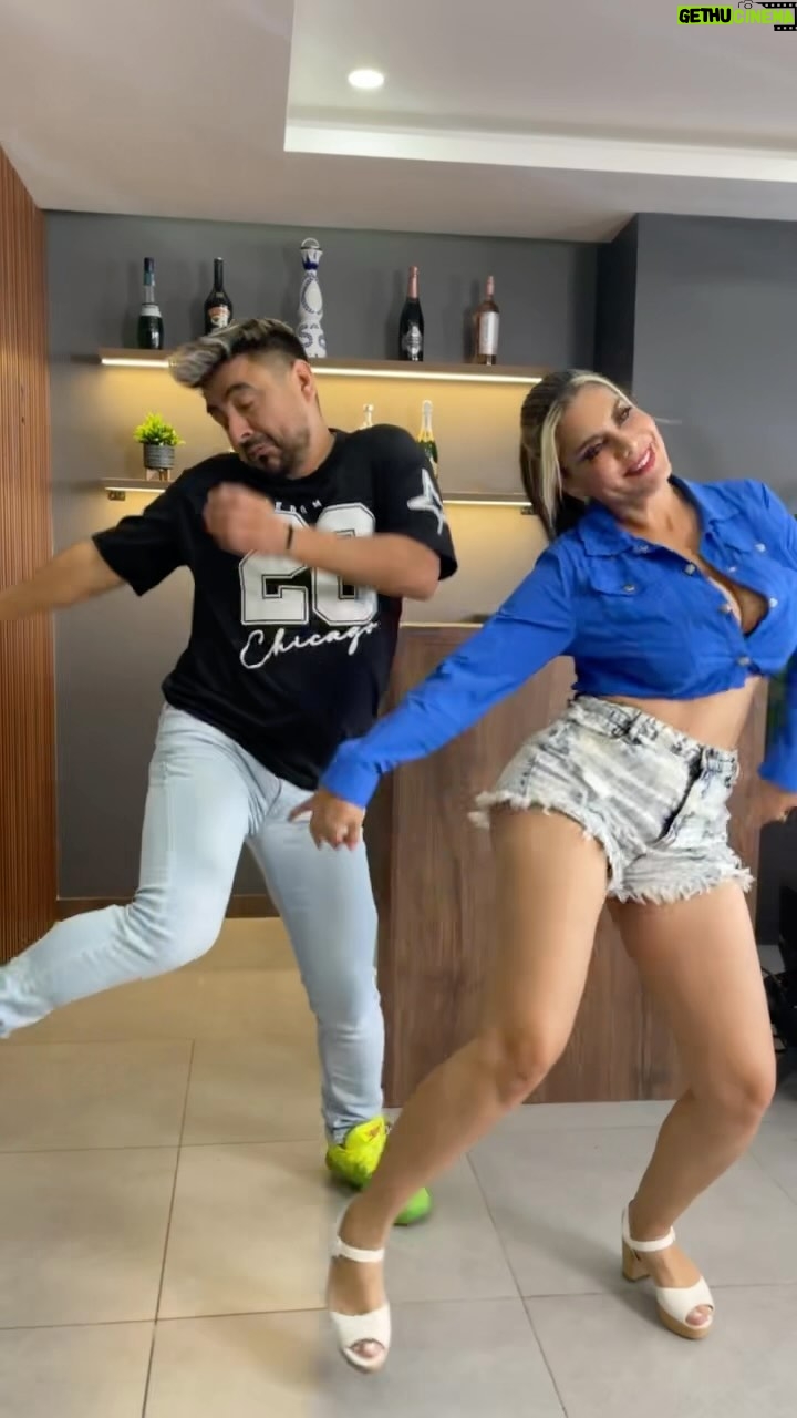 Sofia Caiche - 14.8K Likes - Es HOY es HOY 7 pm se subirĆ” en YouTube otra entrevista de @unshowdecachet esta JUERTE!! Si no estĆ”s preparado no lo veas š±šš„
Pilas que conmigo aprenderĆ”s los nuevos Trend @alexpluasoficial š¤£š