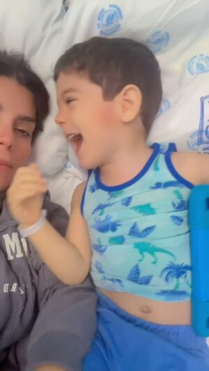 Sofia Caiche Instagram - Otra vez !!! 🤐 ay Savash Savash siempre me carga nerviosa y preocupada 😓. 
Bue aquí estaremos unos días y mi vida se pone en pausa 😔. 
Besitos a todos 😘