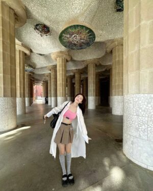 Sofiee Ng Hoi-yan Instagram - In Gaudí‘s 🍭🍬🍩🧁
#parkguell #barcelona #gaudi