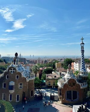 Sofiee Ng Hoi-yan Instagram - In Gaudí‘s 🍭🍬🍩🧁
#parkguell #barcelona #gaudi