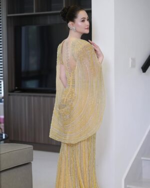Sokun Nisa Instagram - កាលពីយប់មិញមិនបានផុស​ ហ្វេនសួររក​ រវល់មិនបានផុសរូបអោយទាន់ពេលទេបងប្អូន💛💛😍😍​សម្លៀកបំពាក់​ត្រៀមសម្រាប់ព្រឹត្តិការ​ណ៍ #សាទរកម្ពុជា​ ❤️️🎉🇰🇭🎉❤️️

ឆ្នៃម៉ូដយ៉ាងពិសេសដោយហាង​  #មង្គលខ្មែរ​✂️ #TiTanic ✂️​ 
Makeup by #ZonoAlen💄#Happynewyear2025 🎊🎉🎊🎉🎊🎉🎈🎈🎈🎈🎆🥰🥰🥰