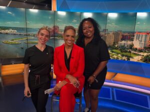 Soledad O'Brien Instagram - Not sure why I'm in this photo with the glam team @rl_aesthetics_ (Rachel/makeup) and @genasullivanhmu(Gena/hair) since I'm a natural beauty and I rolled out of bed like this! LOL kidding. They're amazing!! Great to visit the folks @wpbf25news and thank you for the assist on our live shot for @wesh2 ❤️❤️ greatly appreciated!