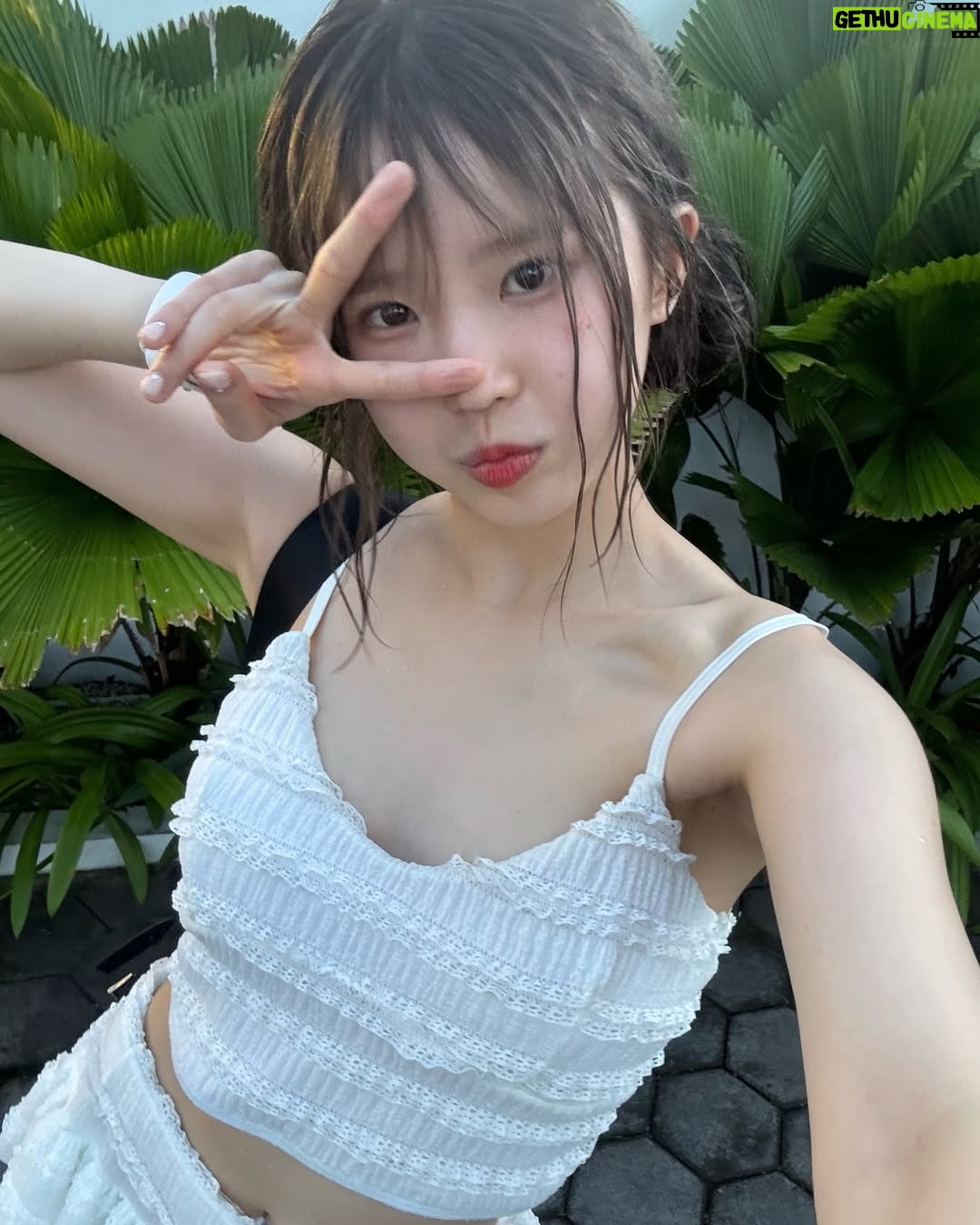 Song Ha-young - 189.6K Likes -