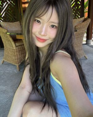 Song Ha-young Instagram - 𝙏𝙚𝙧𝙞𝙢𝙖 𝙆𝙖𝙨𝙞𝙝🍬  𝙎𝙖𝙢𝙖-𝙎𝙖𝙢𝙖😛

@theclub.thelegianseminyak