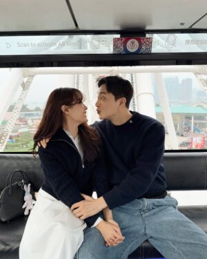 Song Ji-eun Instagram - Sweet moments🍫❤️🎁