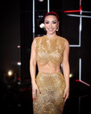 Soni Malaj Instagram - X factor Albania Grand Finale ✨
#mua @ela.pera 
#hair @makeupbysuelacangu 
#dress @mimoza_kadriaj
@klevjan_hoxha_photography