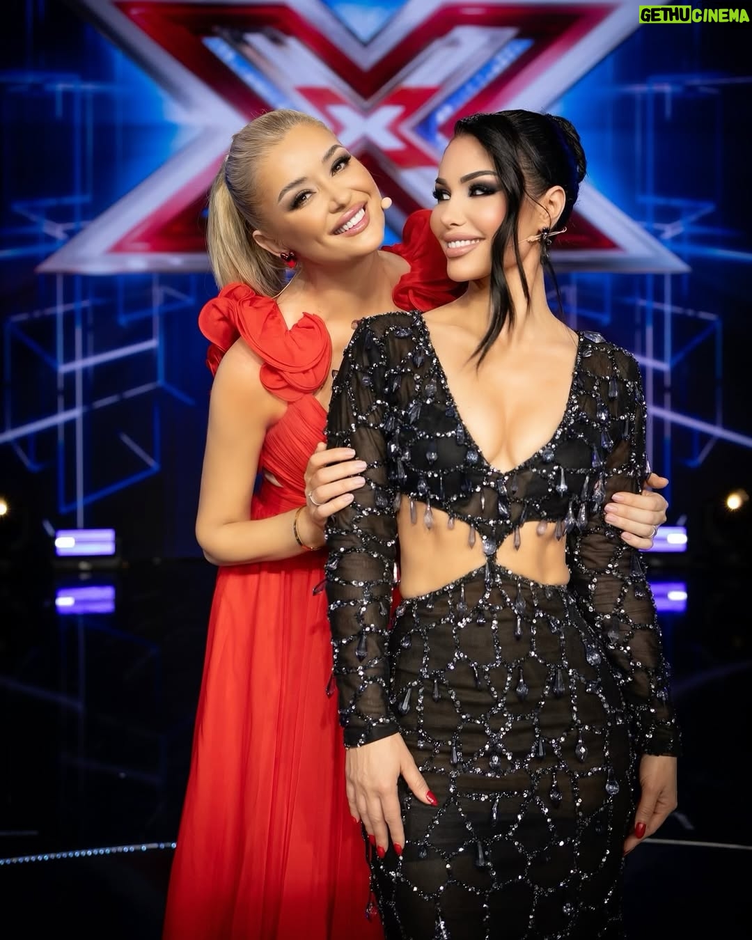 Soni Malaj - 3 Likes - Living life on the bright side ✨
#xfactor #liveshow #judge
#mua @ela.pera
#hair @makeupbysuelacangu @edlira_lulja
#dress @mimoza_kadriaj
@klevjan_hoxha_photography