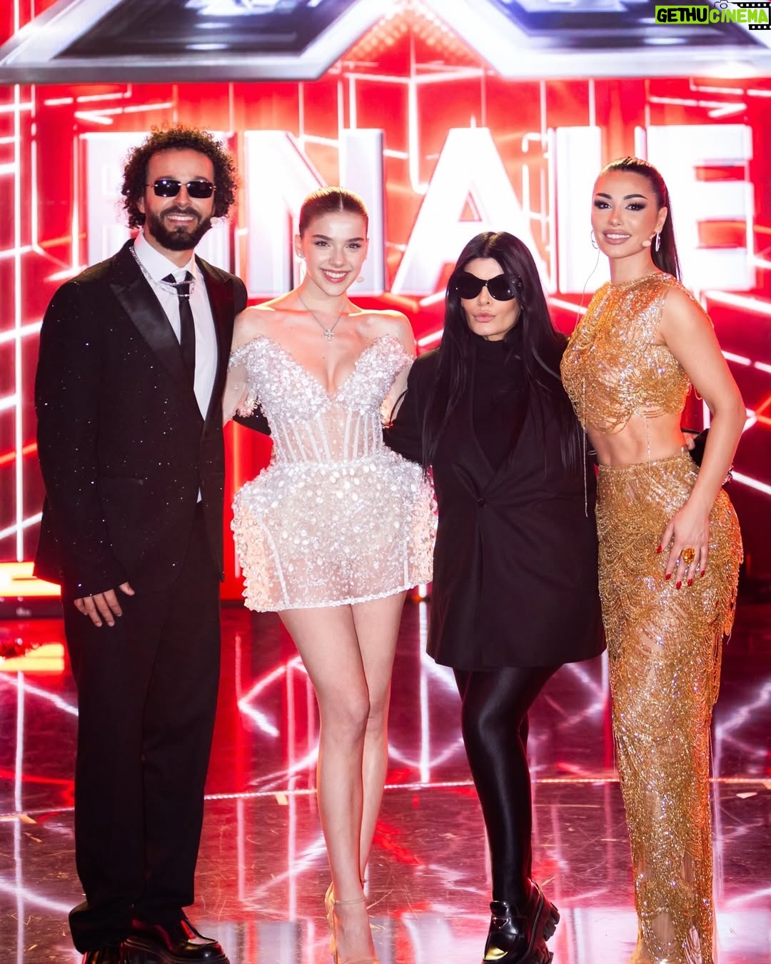 Soni Malaj - 3 Likes - X factor Albania Grand Finale ✨
#mua @ela.pera
#hair @makeupbysuelacangu
#dress @mimoza_kadriaj
@klevjan_hoxha_photography