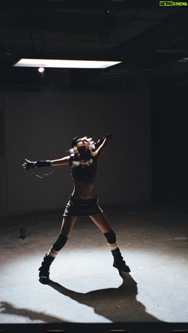 Sophie Luborsky - 9K Likes - move with me music video
in bio
🎼
-
-
-
-
-
-
-
-
-
-
#lyrics #songlyrics #musicvideos #lyricsedits #lyricvideos #drumnbass #drumandbass #drumandbassmusic #hyperpop #2hollis #lyriceditz #music #reels #musicartist #aesthetics