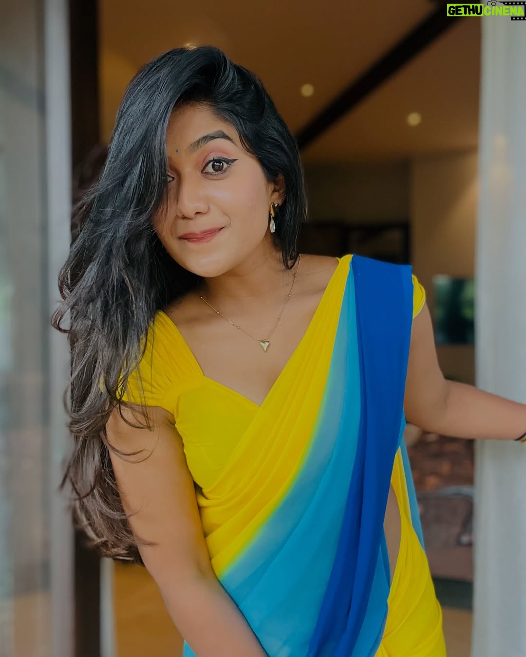 Soundarya Reddy - 40.7K Likes - 💥💫
Saree - @anu_desingers
Blouse - @anu_desingers