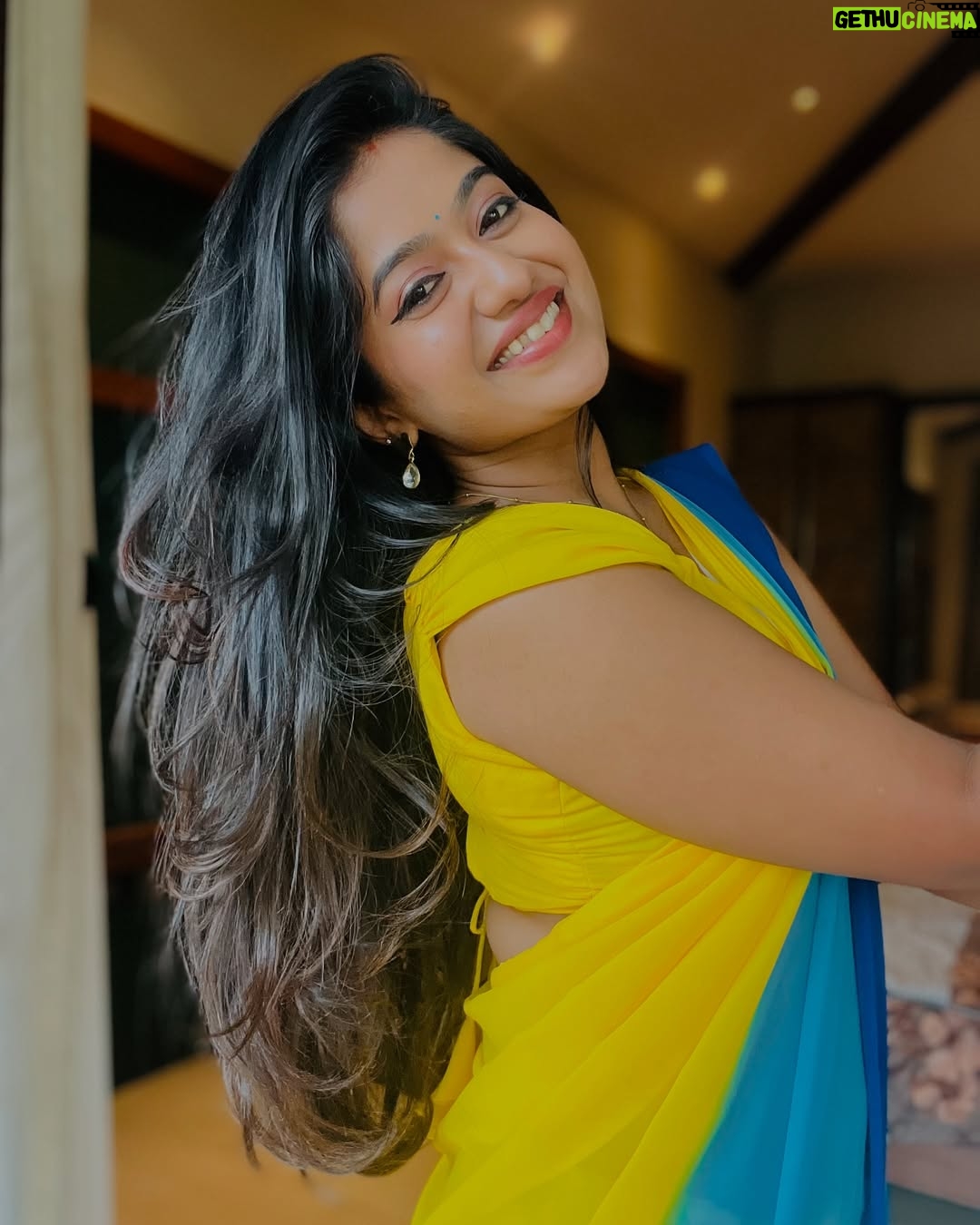 Soundarya Reddy - 40.7K Likes - 💥💫
Saree - @anu_desingers
Blouse - @anu_desingers