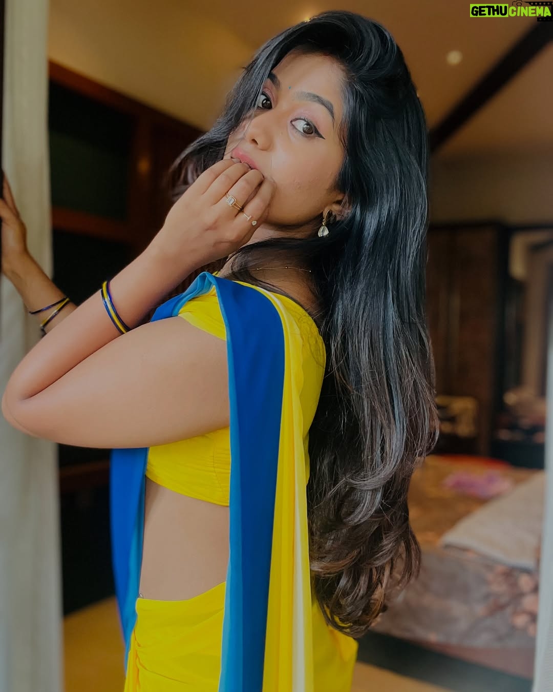 Soundarya Reddy - 40.7K Likes - 💥💫
Saree - @anu_desingers
Blouse - @anu_desingers