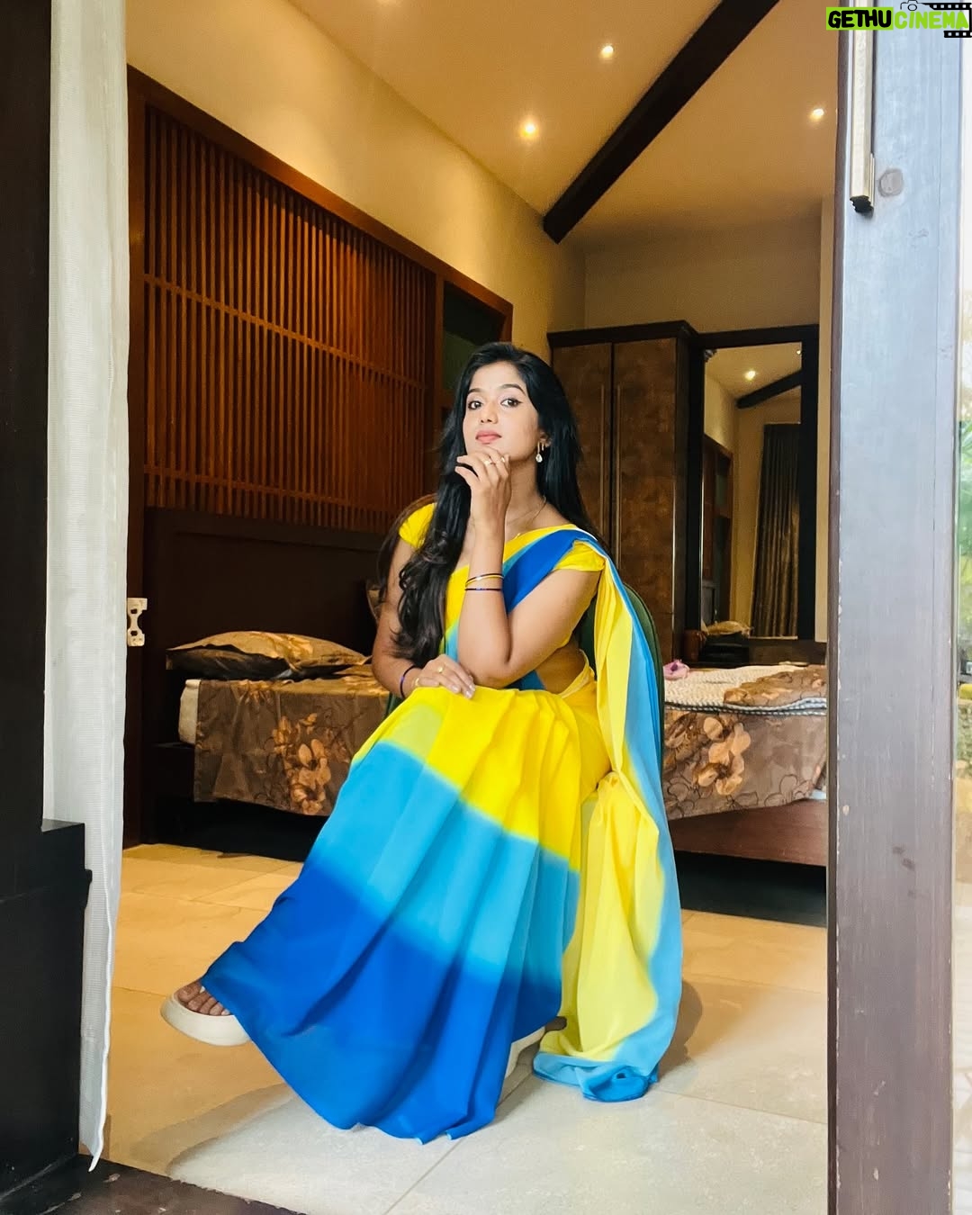 Soundarya Reddy - 40.7K Likes - 💥💫
Saree - @anu_desingers
Blouse - @anu_desingers