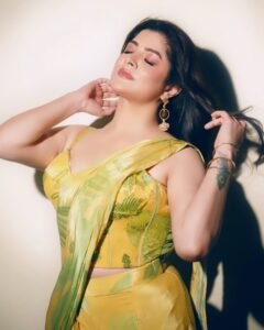 Actress Srabanti Chatterjee HD Photos and Wallpapers April 2025