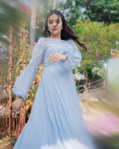 Actress Sreemukhi HD Photos and Wallpapers March 2025