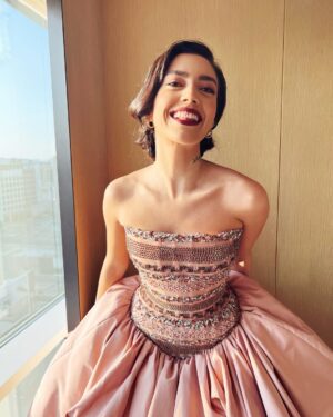 Stephanie Atala Instagram - In my pink dreams 💕 in Riyadh; ready for the lavender carpet of the prestigious @joyawards tonight. 
•
“Joy does not simply happen to us. We have to choose joy and keep choosing it every day.” – Henri J.M. Nouwen.  #joyawards #riyadh #stephanieatala #ستيفاني_عطالله #riyadhseason 
My look details:
Styling @styledbyibra 
Dress @ramikadi 
Jewelry @bvlgari 
Makeup @mayayammine @tonytannouss 
Hair @joe_al_alam 
•
#lavieenrose