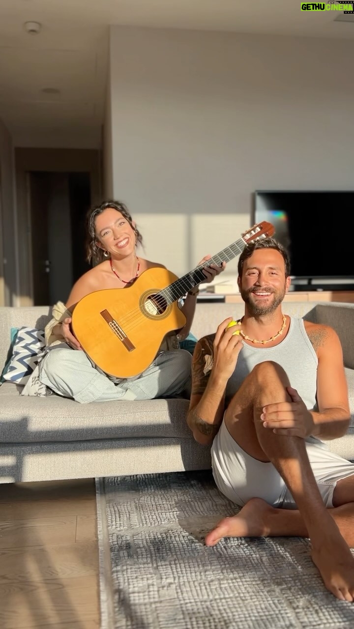 Stephanie Atala - 87.3K Likes - "شاي" • On all platforms • ☕️🫀♥️
•
#zef #stephanieatala #زاف #ستيفاني_عطالله #chai #شاي
