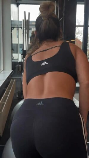 Stephanie Herela Instagram - The comeback season starts NOW #gym #reels