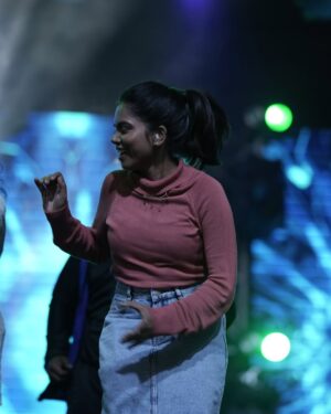 Suba Priya Arasarathinam Instagram - Day - 2
Feet on the floor, heart in the music ♥️✨

MUA: @saaramakeoverartistry 
Hairdo: @sara_makeover48 
PC: @montage_memories