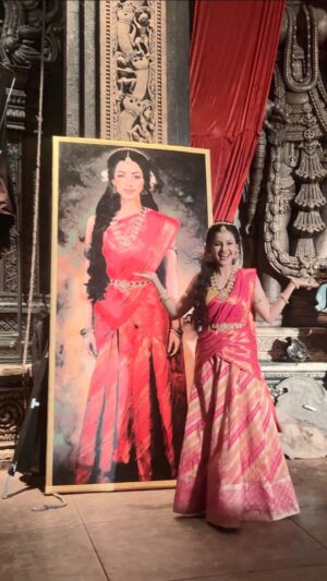 Subha Rajput Instagram - 📸🤷🏻‍♀️
.
.
#behindthescenes #bts #tasveer #instadaily #feelkaroreelkaro #feelitreelit #reelsdaily #reelsgram #shivshakti #colorstv #subharajput #gratitude #blessed #love