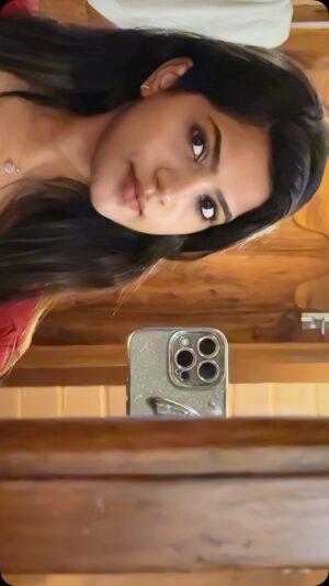 SubhaLakshmi R Instagram - L🫰🏻♥️than keatan😛

#insta#réel#viral#subinairr#fyp @subi_nairr