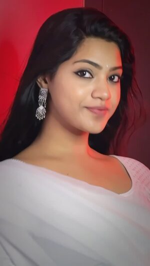 SubhaLakshmi R Instagram - ♥️Kadhal 🔥

#instagood#trendingnow#trendingreels#viral#reels#instalove#instalike#kerala#tamilsongs#oldsongs#subinairr#fyp#reelkarofeelkaro#share#love#viral#reelitfeelit#reel#songs#movie#followers#foryou