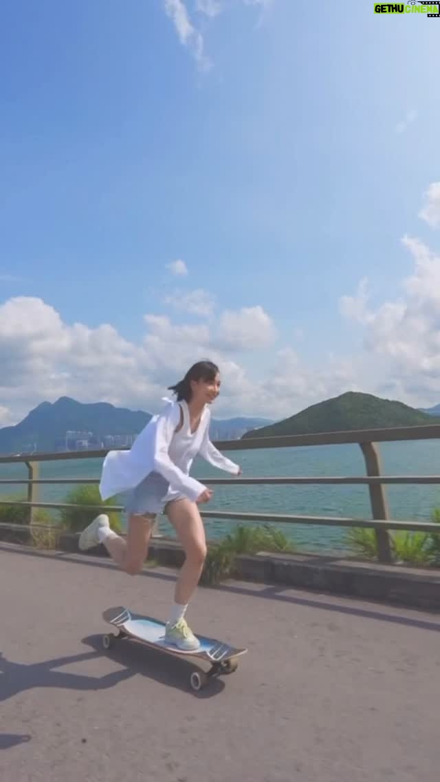 Suey Kwok - 4.3K Likes - 足足半年沒有踩板🛹
小驚🥶😅
同 @travelol_ 一齊玩咗陣 即刻定晒🤪