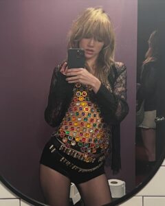 Actress Suki Waterhouse HD Photos and Wallpapers March 2025