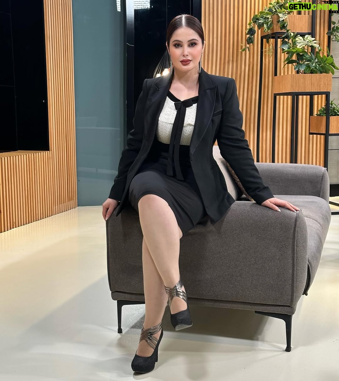 Sulaf Jalil - 66.1K Likes - قريباً رمضان ٢٠٢٣
دراما#utv
صورة من الشخصية الي راح اطلعلكم بيها..شنو تتوقعون شخصيتي بالعمل👍