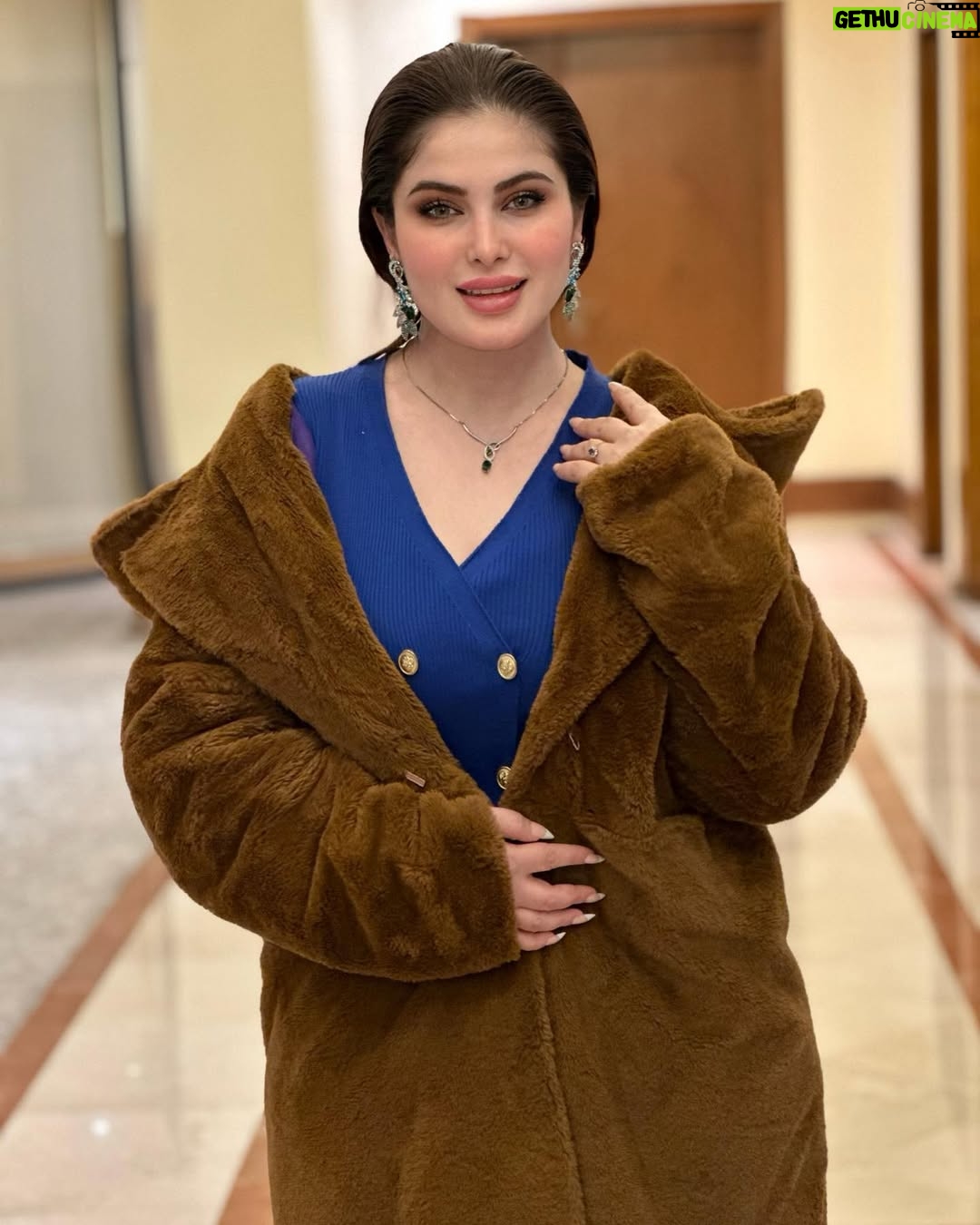 Sulaf Jalil - 75.1K Likes - شنو الفرق بين الصديق وابن اقربائك..وشنو السبب؟