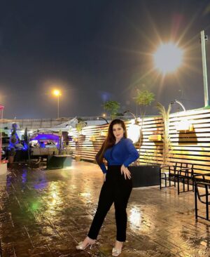 Sulaf Jalil Instagram - الشيء الوحيد الذي إذا تمسكت به في هذه الحياة لن يتركك😂 هو سلك كهربائي قوتة380ڤولت 🤣🤣