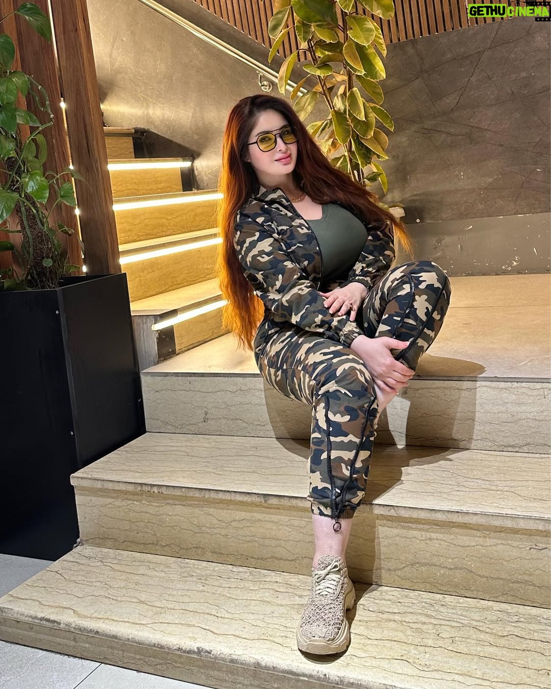 Sulaf Jalil - 75.6K Likes - تردون تشوفون الملائكة☺️
اعملو خطأ واحد كدام الناس وراح تشوفون الملائكة😉