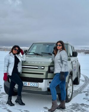 Sumaiya Naaz Instagram - Luxury, Adventure and Unstoppable ambition 😎 This is how we roll 🤙 

Thanks for this Epic Iceland Road Trip @roadtripsmadeepic