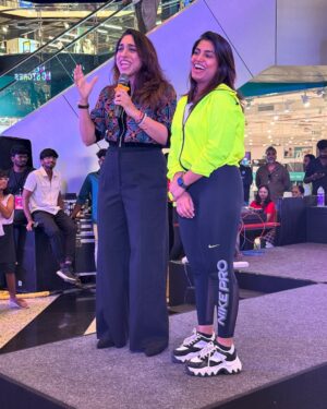 Sumaiya Naaz Instagram - Fitatain 3.0 .. Organised by @fitsio_max and @djdeepikanavz 
For the first time I witnessed such a unique event .. 

Dance , Fitness , Expert talks - all in view of women’s health and awareness but in a fun non-boring way .. 
What more could we ask for .. 

I had the golden opportunity to speak to all these lovely ladies about women’s health , menstrual hygiene , sex education , fertility planning , Hpv vaccine .. And the audience were super receptive and so many doubts kept pouring in .. 

Thanks to the dynamic and bubbly @fitsio_max for inviting me .. 🙌🙏.. 

#fitatain #fitsiomax #smartovaries #womenshealth #womensday #womenshealthmatters #djdeepikanavz #womensupportingwomen