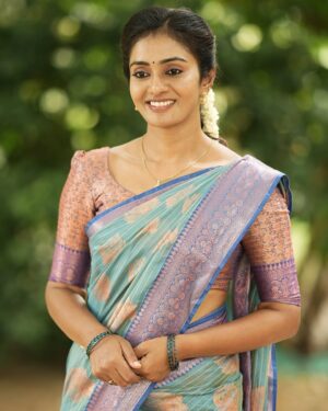 Sunitha Srinivasan Instagram - 🫣

#sunithasrinivasan #zeetamil #annaserial #fyp