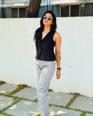 Sunitha Srinivasan Instagram - @the.artisantouch 
**”Absolutely in love with this outfit ! The fit, fabric, and details are perfection—such a stunning, unique piece. Thank you for creating something so special!”**