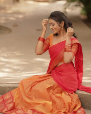Sunitha Srinivasan Instagram - ❤️

#sunithasrinivasan #model #actress #actor #saree #photographylovers #instapic #fyp #viwes #viral #exploring
