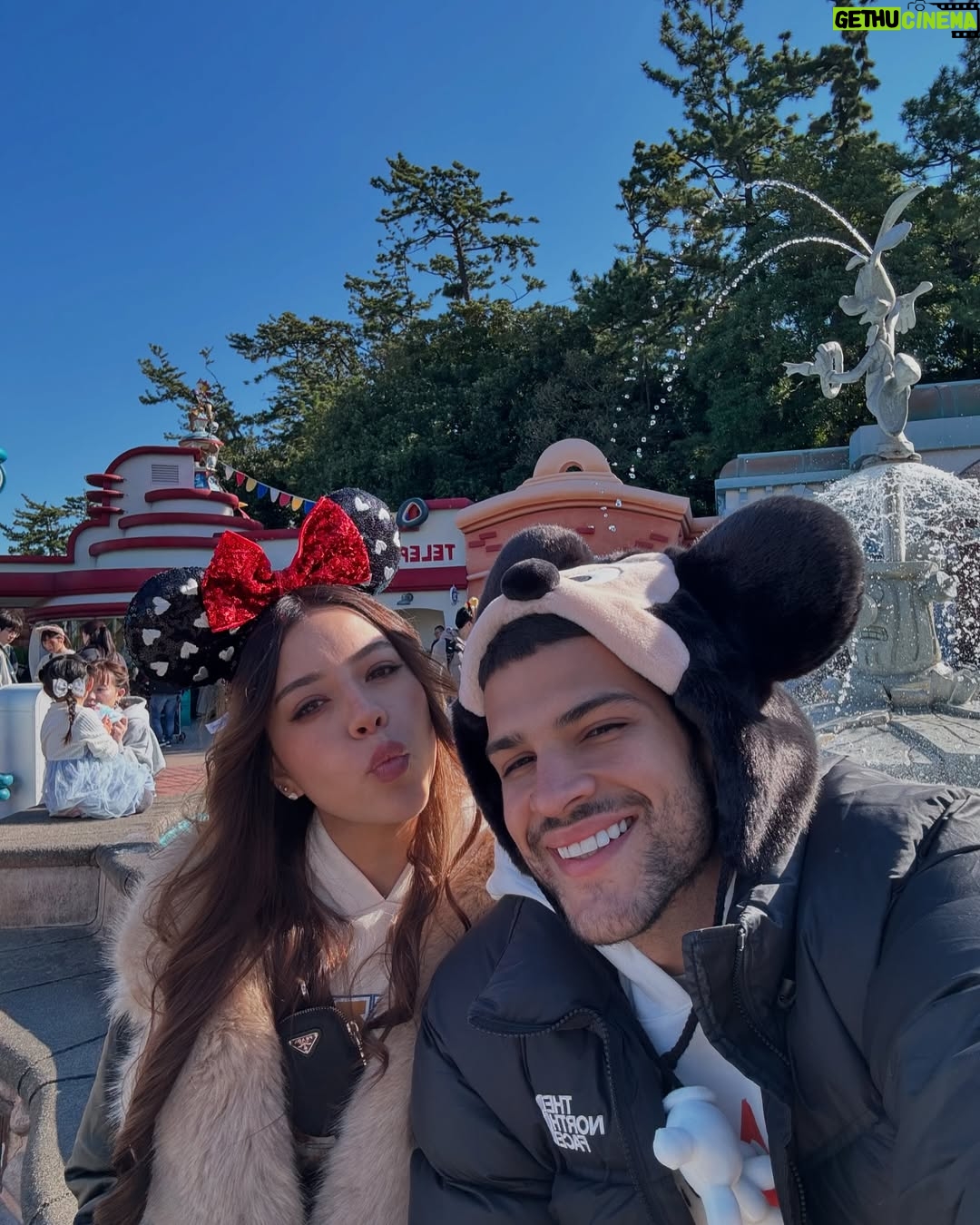 Sury Sadai - 133.5K Likes - DISNEY TOKYO contigo ♥️♥️🏰 🌍 ♥️