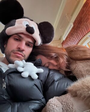 Sury Sadai Instagram - DISNEY TOKYO contigo ♥️♥️🏰 🌍 ♥️
