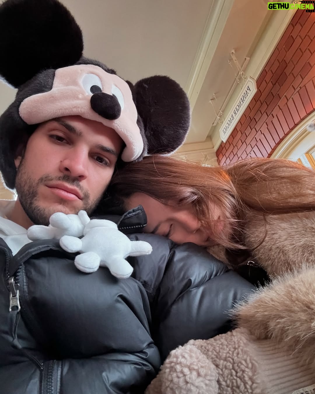 Sury Sadai - 133.5K Likes - DISNEY TOKYO contigo ♥️♥️🏰 🌍 ♥️