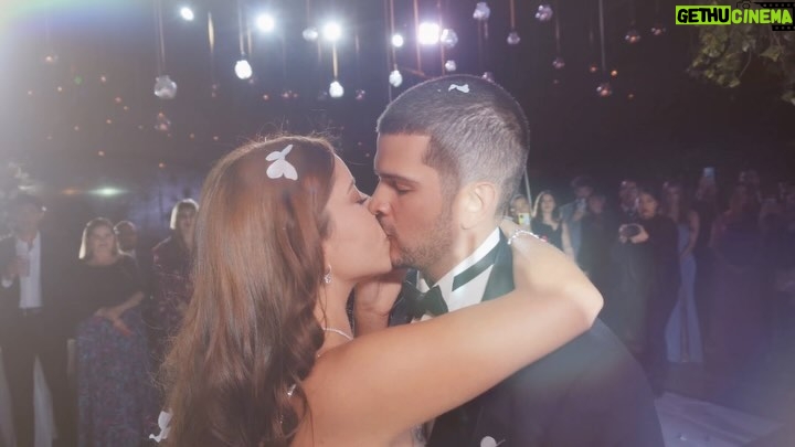 Sury Sadai - 103.4K Likes - 7 años de conocerte, 3 de ser novios y ahora estamos casados 👰🏻‍♀️ 🤵🏻‍♂️ 💍 .. sin duda la mejor elección que pude tomar este año fue decirte que si … te amo 🩶. 
Gracias a todos los que fueron parte de esto y por tanto amor 
@katerynaolek @katerynaolek_atelier @bacardimx @flowershop.mx