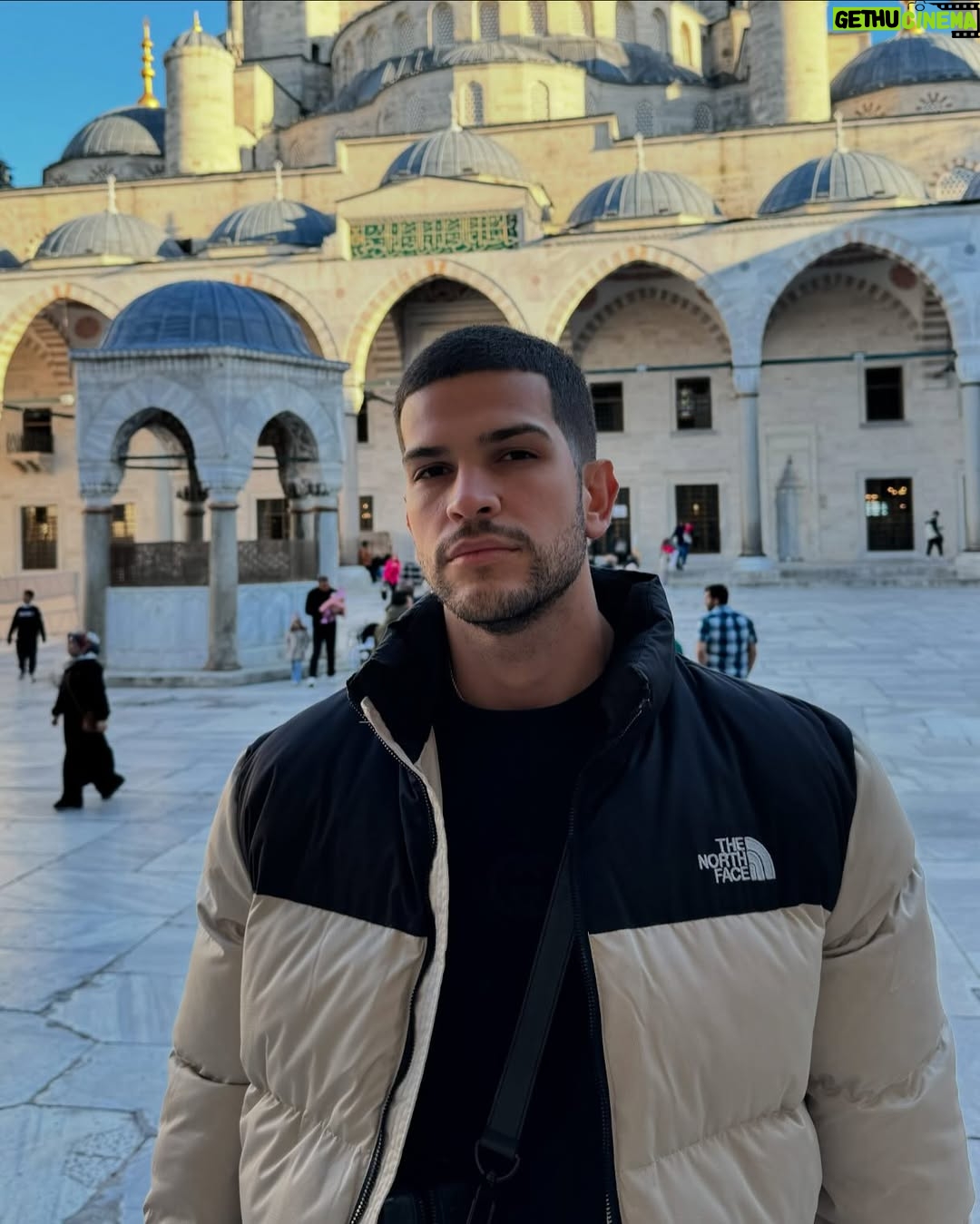 Sury Sadai - 108.8K Likes - Primera parada de aniversario 📍 Estambul, Turquía ❤️ todo es tan mágico si es a tu lado ✈️ y lo que nos espera este mes…. ✨