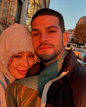 Sury Sadai Instagram - Primera parada de aniversario 📍 Estambul, Turquía ❤️ todo es tan mágico si es a tu lado ✈️ y lo que nos espera este mes…. ✨
