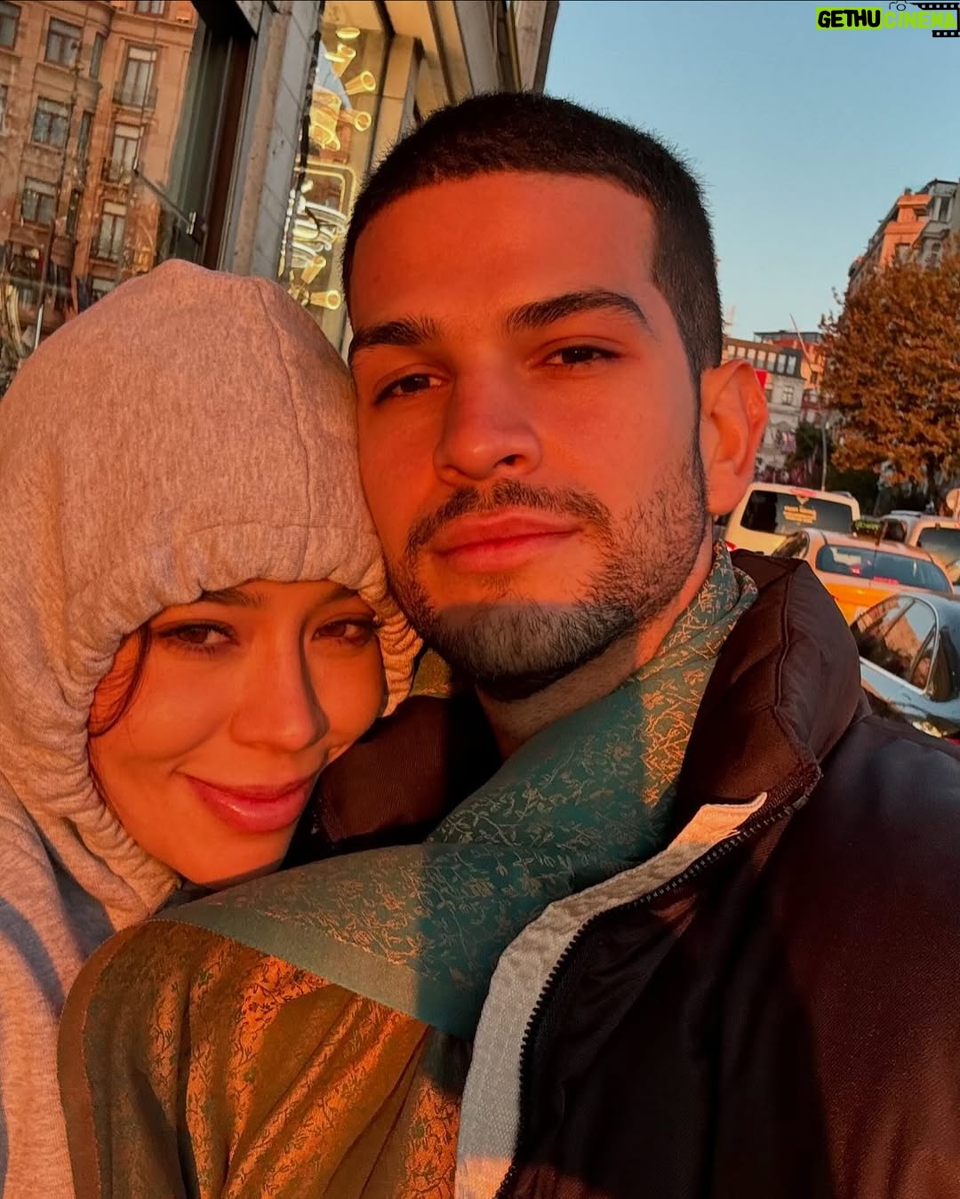 Sury Sadai - 108.8K Likes - Primera parada de aniversario 📍 Estambul, Turquía ❤️ todo es tan mágico si es a tu lado ✈️ y lo que nos espera este mes…. ✨