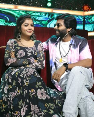 Suveta Shrimpton Instagram - Poove Poove 😍

#SunTV #Poongodi #Suveta #PandiKamal #SunDigital